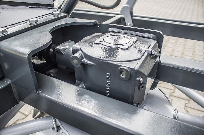 Futterverteilwagen des Typs Sonstige Silageverteiler Breitverteiler Siloverteiler Futterverteiler, Gebrauchtmaschine in Schmallenberg (Bild 10)