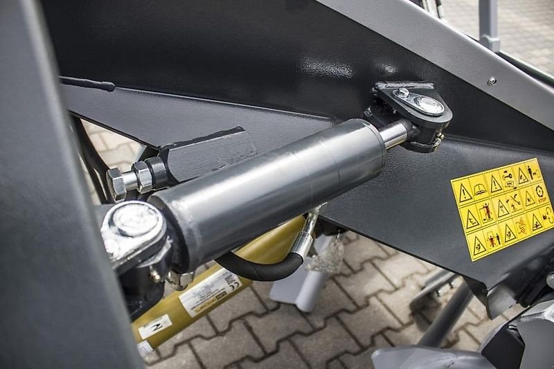 Futterverteilwagen des Typs Sonstige Silageverteiler Breitverteiler Siloverteiler Futterverteiler, Gebrauchtmaschine in Schmallenberg (Bild 12)