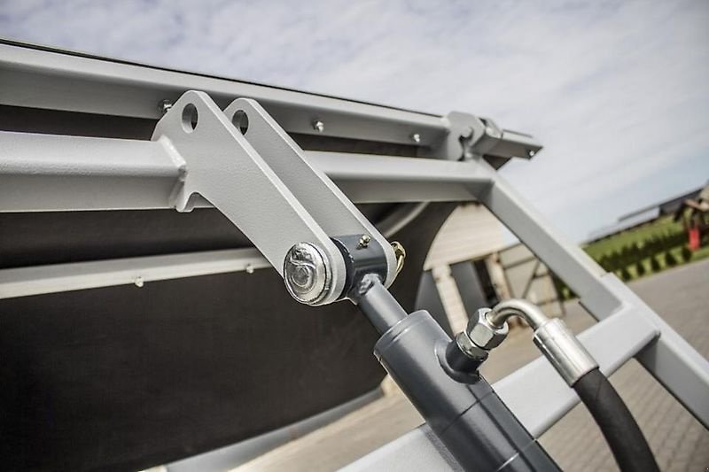 Futterverteilwagen des Typs Sonstige Silageverteiler Breitverteiler Siloverteiler Futterverteiler, Gebrauchtmaschine in Schmallenberg (Bild 9)