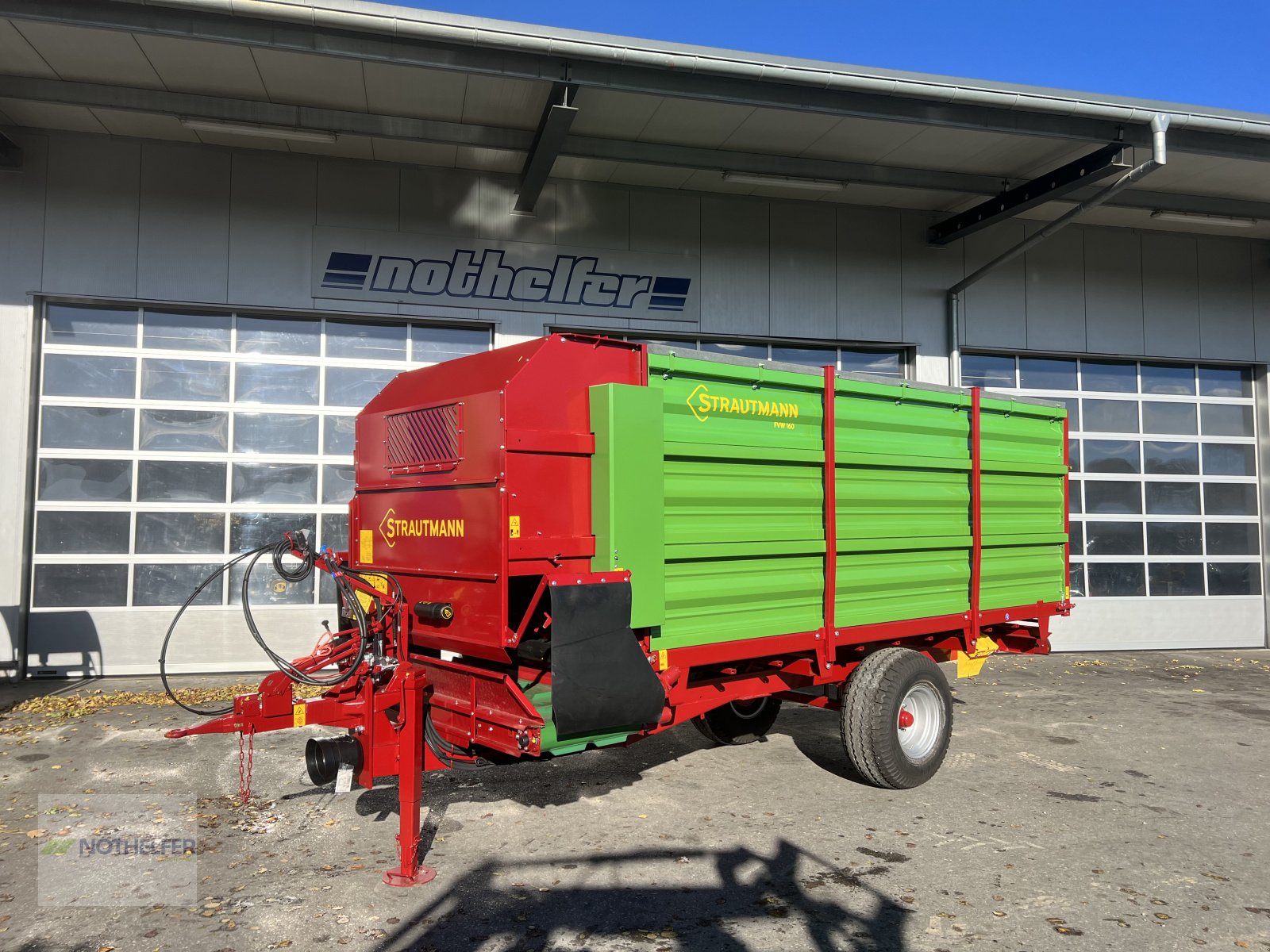 Futterverteilwagen des Typs Strautmann FVW 160 **Sonderkonditionen**, Neumaschine in Pforzen (Bild 3)