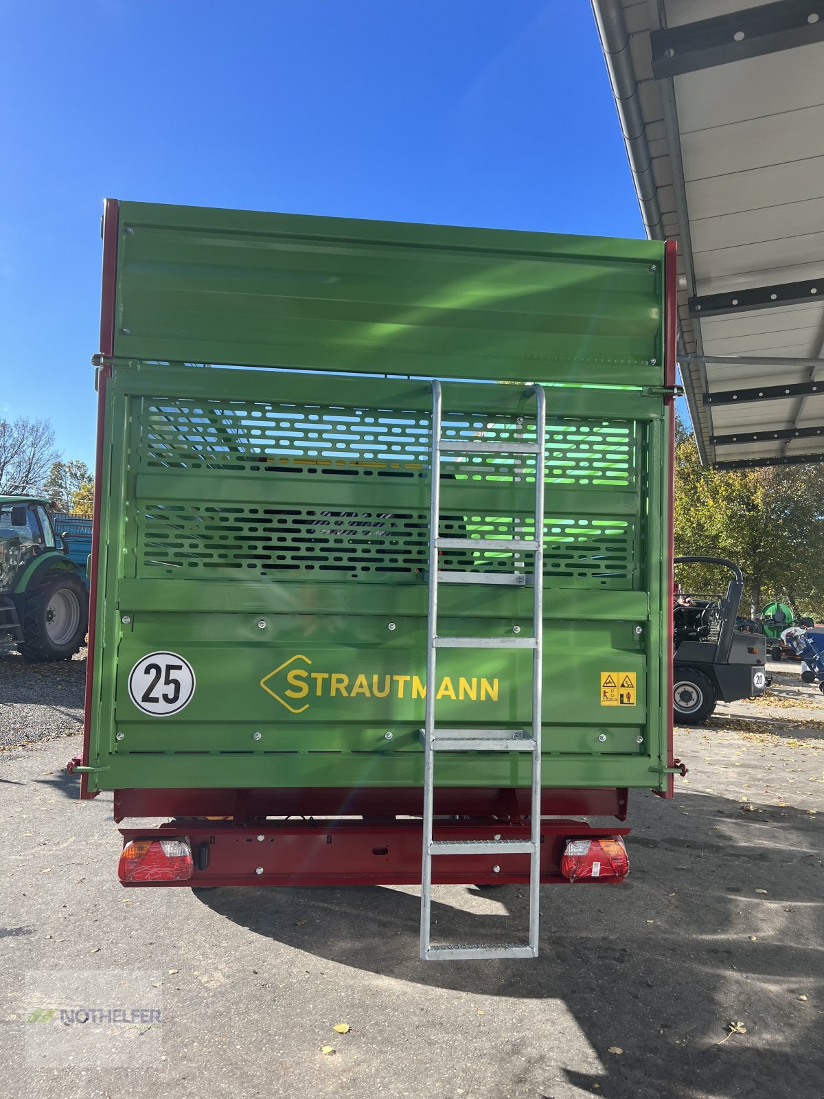 Futterverteilwagen des Typs Strautmann FVW 160 **Sonderkonditionen**, Neumaschine in Pforzen (Bild 10)