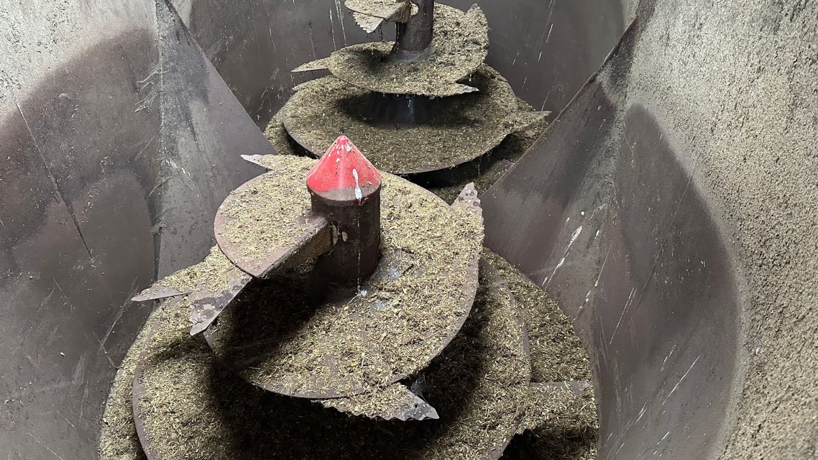 Futterverteilwagen des Typs Strautmann VM2800 VM2800 double vertikalblander, Gebrauchtmaschine in Nykøbing Mors (Bild 4)