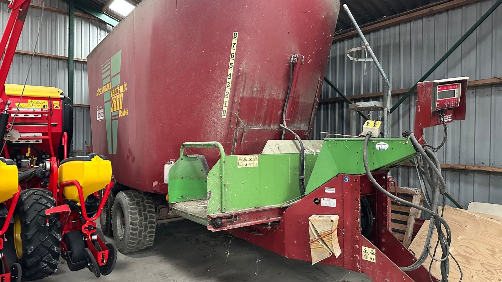 Futterverteilwagen des Typs Strautmann VM2800 VM2800 double vertikalblander, Gebrauchtmaschine in Nykøbing Mors (Bild 1)