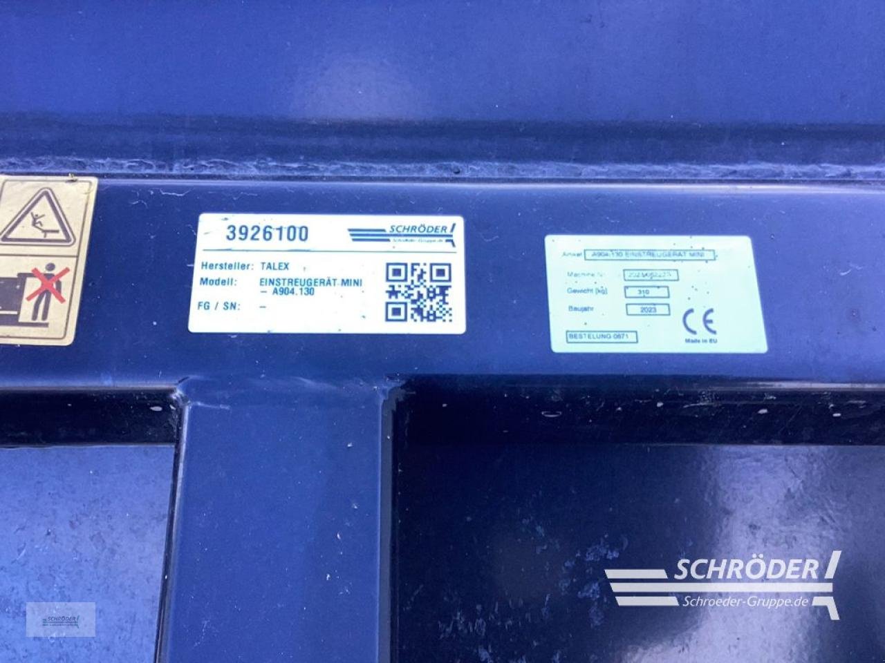 Futterverteilwagen of the type Talex EINSTREUGERÄT MINI - A904.130, Neumaschine in Norden (Picture 7)