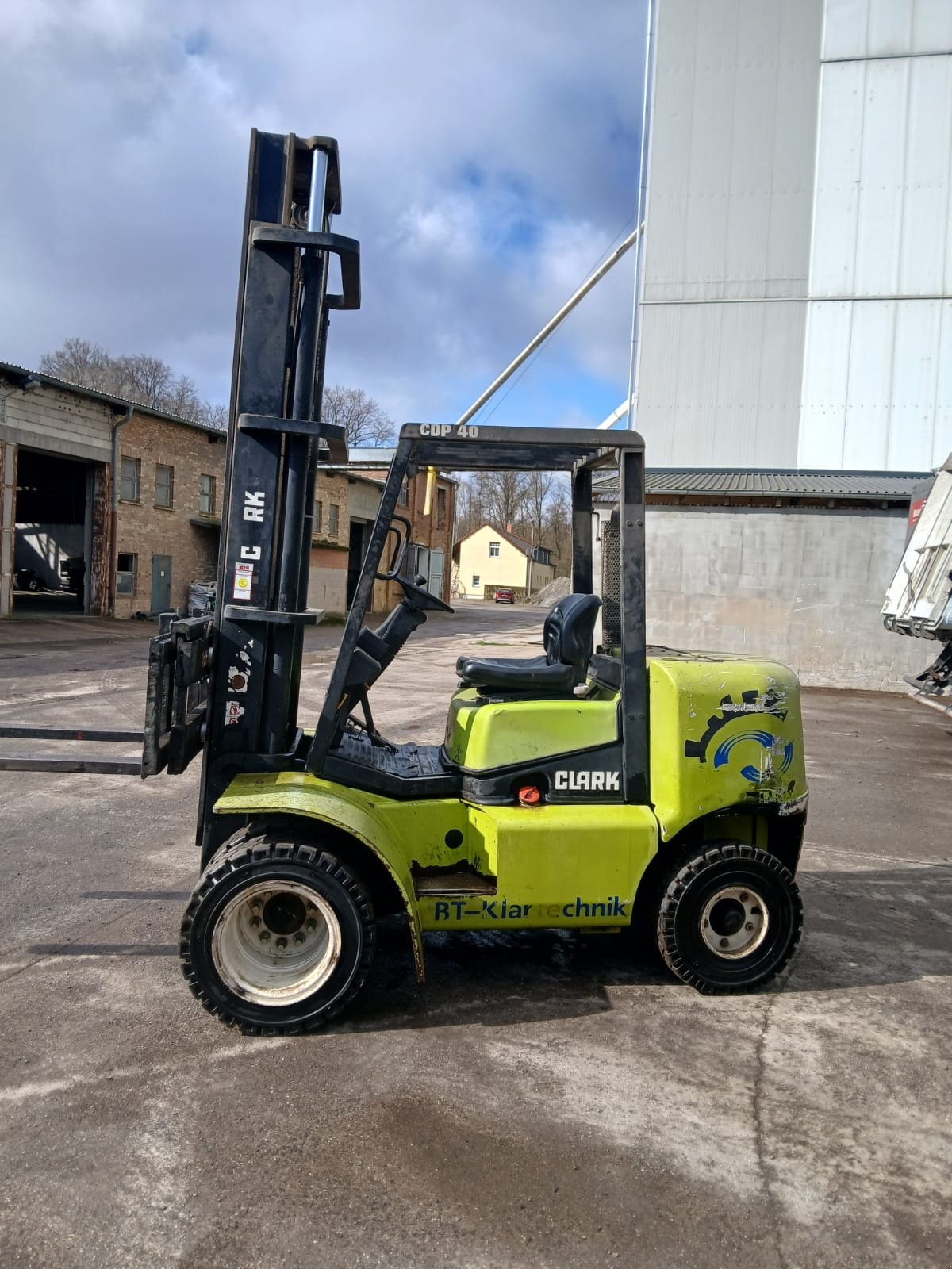 Gabelstapler des Typs Clark Cdp40, Gebrauchtmaschine in Dasing (Bild 1)