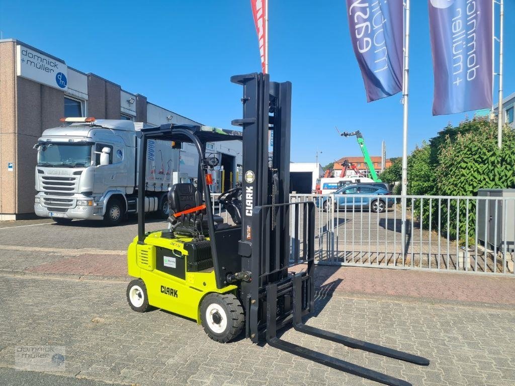 Gabelstapler typu Clark GEX 16, Gebrauchtmaschine v Friedrichsdorf (Obrázek 2)