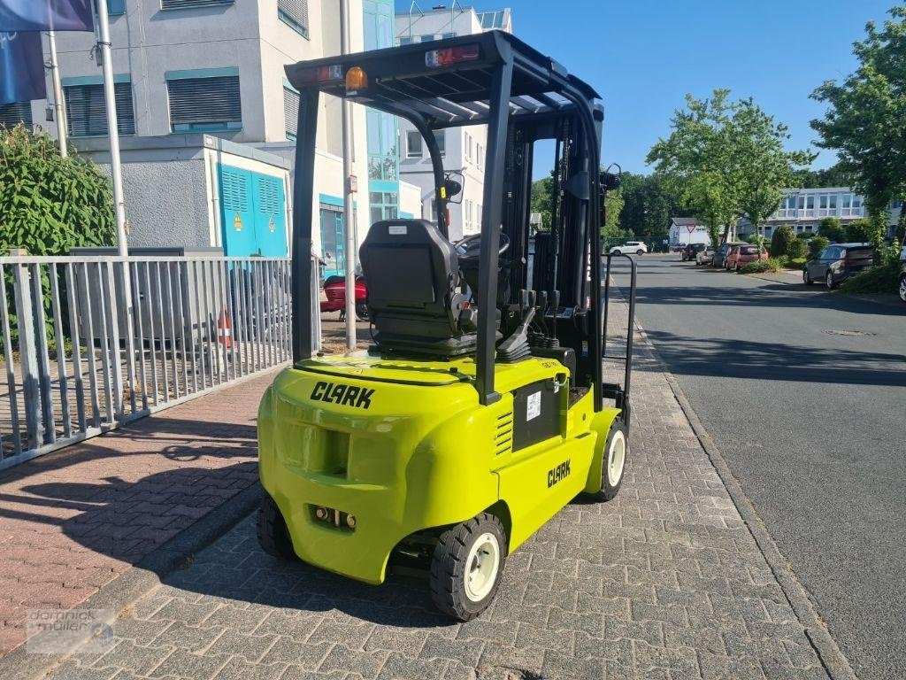 Gabelstapler typu Clark GEX 20, Gebrauchtmaschine v Friedrichsdorf (Obrázek 4)