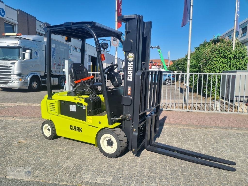 Gabelstapler typu Clark GEX 20, Gebrauchtmaschine v Friedrichsdorf (Obrázek 1)