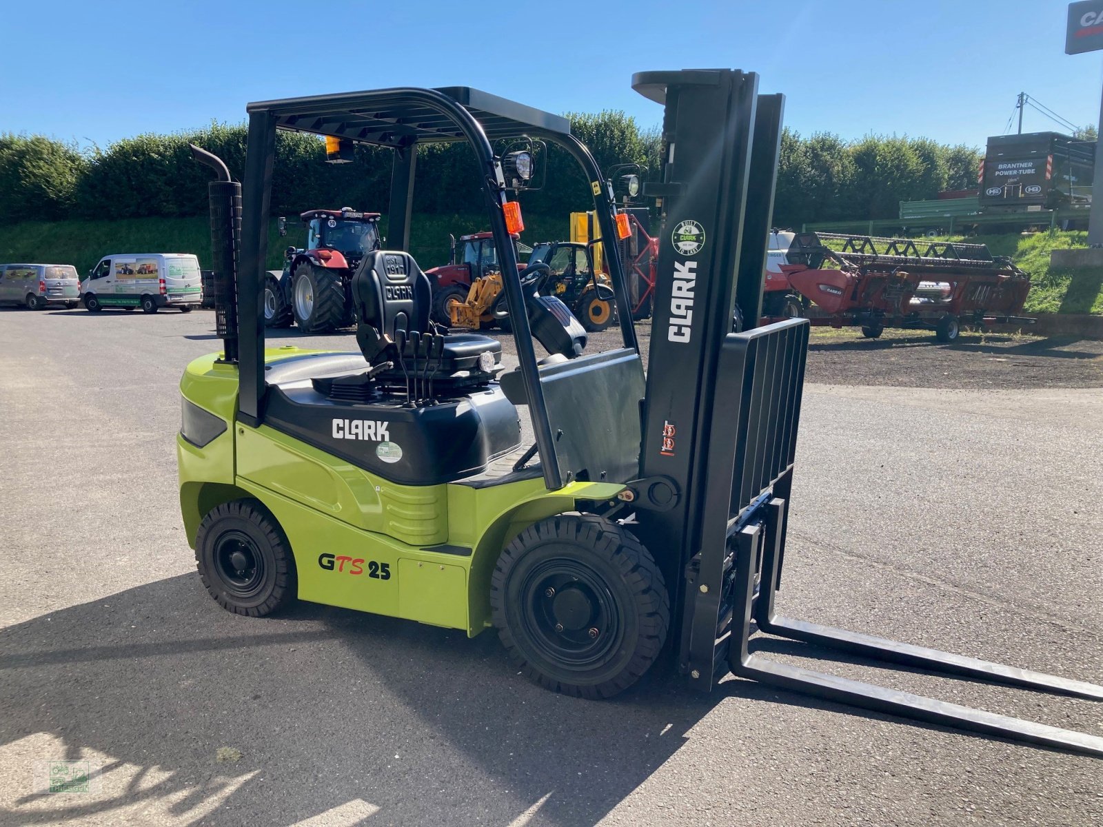 Gabelstapler des Typs Clark GTS25, Neumaschine in Steiningen b. Daun (Bild 2)