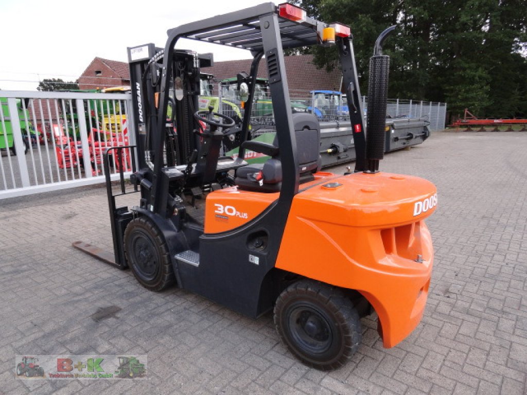 Gabelstapler typu Doosan D 30 G Plus, Gebrauchtmaschine v Kettenkamp (Obrázek 3)