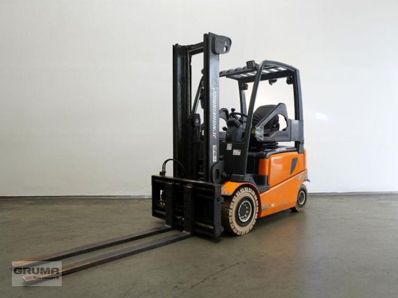 Gabelstapler typu Jungheinrich EFG VAC 22, Gebrauchtmaschine v Friedberg-Derching (Obrázek 1)