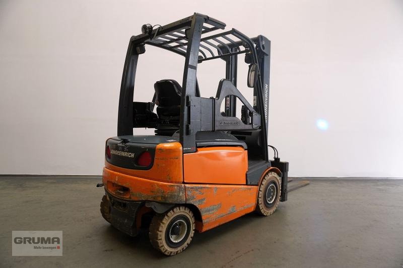 Gabelstapler del tipo Jungheinrich EFG VAC 22, Gebrauchtmaschine In Friedberg-Derching (Immagine 2)