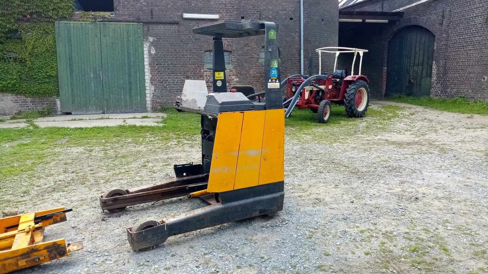 Gabelstapler za tip Jungheinrich Jungheinrich ETV Elektrostapler Gabelstapler Stapler Schubmaststapler, Gebrauchtmaschine u Düsseldorf (Slika 1)