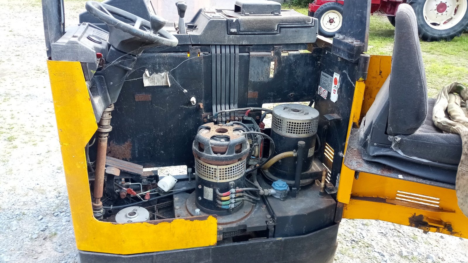 Gabelstapler za tip Jungheinrich Jungheinrich ETV Elektrostapler Gabelstapler Stapler Schubmaststapler, Gebrauchtmaschine u Düsseldorf (Slika 2)