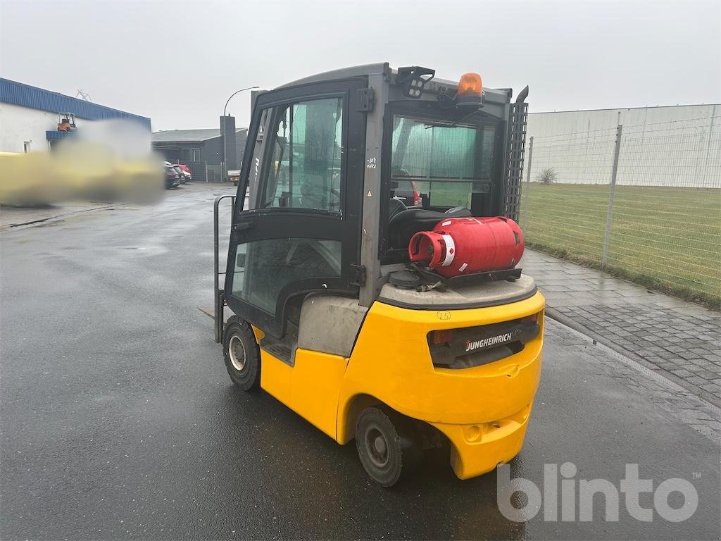 Gabelstapler от тип Jungheinrich TFG 320 464DZ, Gebrauchtmaschine в Düsseldorf (Снимка 3)