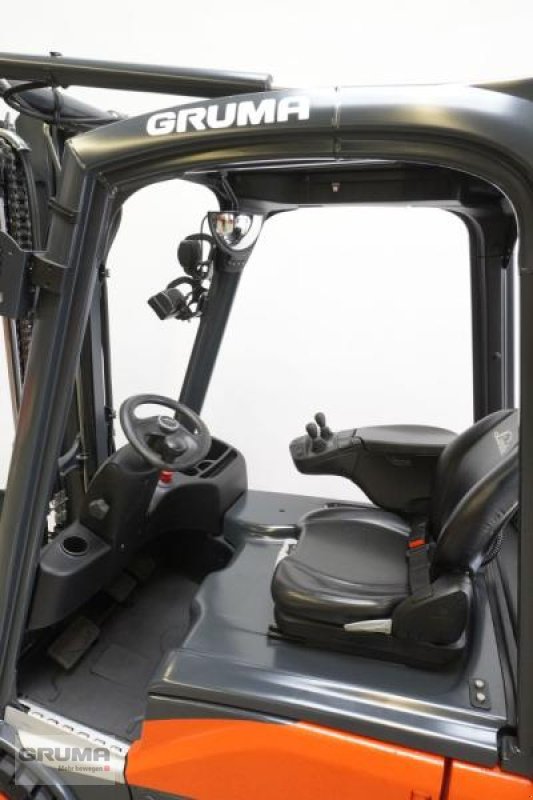 Gabelstapler des Typs Linde E 14 EVO 386-02, Gebrauchtmaschine in Friedberg-Derching (Bild 3)