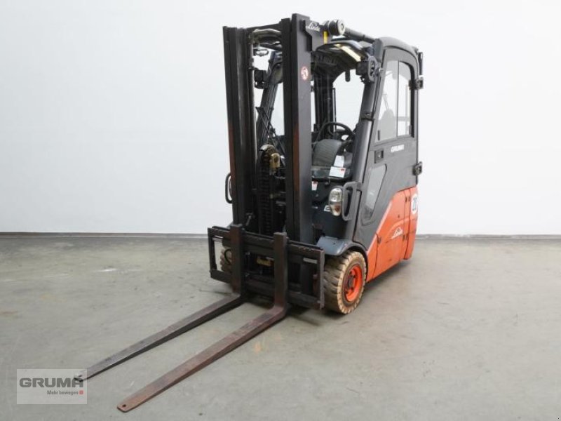 Gabelstapler del tipo Linde E 15 386, Gebrauchtmaschine In Friedberg-Derching (Immagine 1)