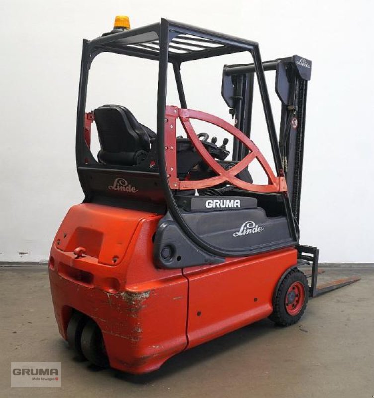 Gabelstapler typu Linde E 16 335-02, Gebrauchtmaschine v Friedberg-Derching (Obrázek 2)
