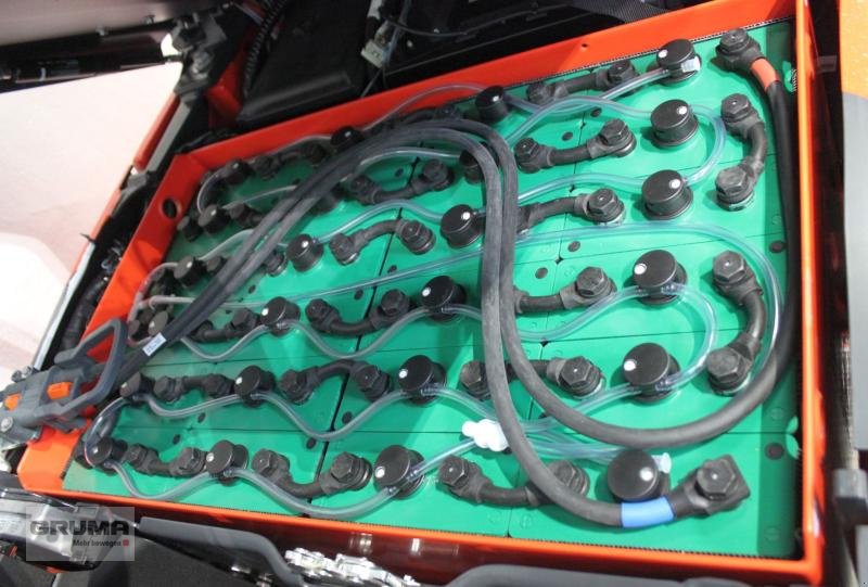 Gabelstapler des Typs Linde E 16 C EVO 386-02, Gebrauchtmaschine in Friedberg-Derching (Bild 4)