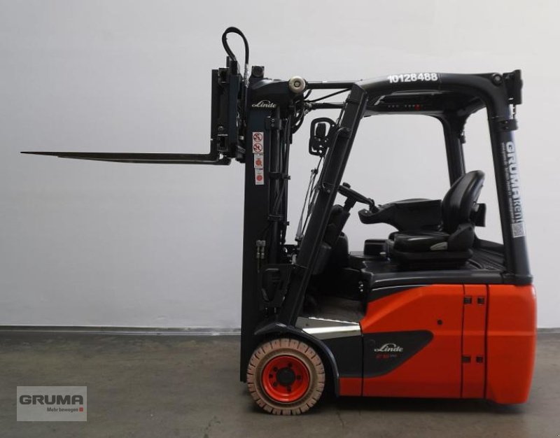 Gabelstapler des Typs Linde E 16 C EVO 386-02, Gebrauchtmaschine in Friedberg-Derching (Bild 4)