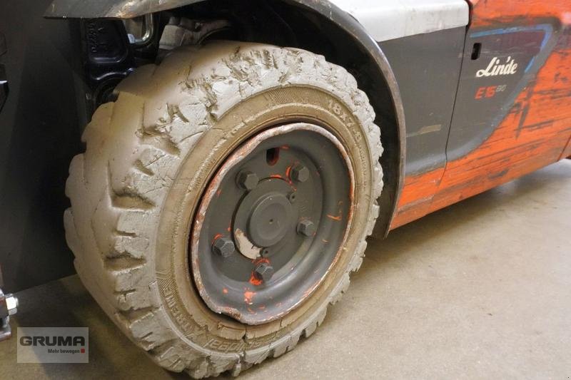 Gabelstapler typu Linde E 16 EVO 386-02, Gebrauchtmaschine v Friedberg-Derching (Obrázek 7)