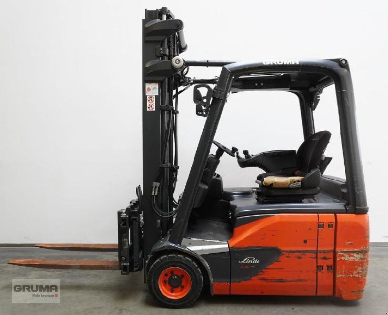 Gabelstapler des Typs Linde E 16 EVO 386-02, Gebrauchtmaschine in Friedberg-Derching (Bild 4)