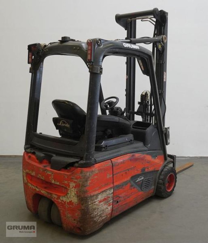 Gabelstapler des Typs Linde E 18 EVO 386-02, Gebrauchtmaschine in Friedberg-Derching (Bild 2)