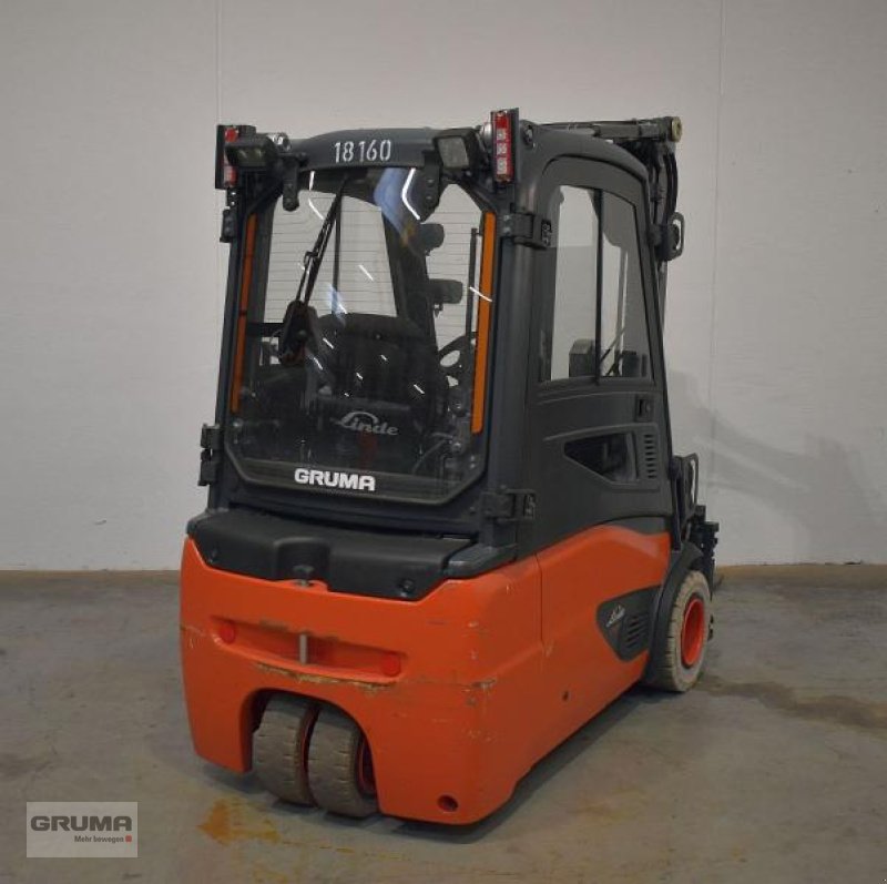 Gabelstapler des Typs Linde E 18 L EVO 386-02, Gebrauchtmaschine in Friedberg-Derching (Bild 3)