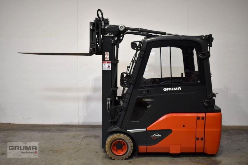 Gabelstapler типа Linde E 18 L EVO 386-02, Gebrauchtmaschine в Friedberg-Derching (Фотография 4)