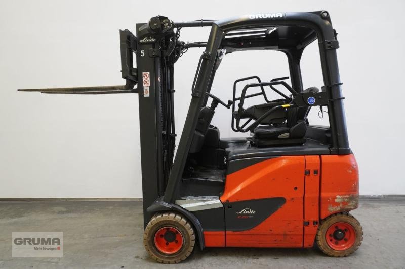 Gabelstapler типа Linde E 20 PH EVO 386-02, Gebrauchtmaschine в Friedberg-Derching (Фотография 4)