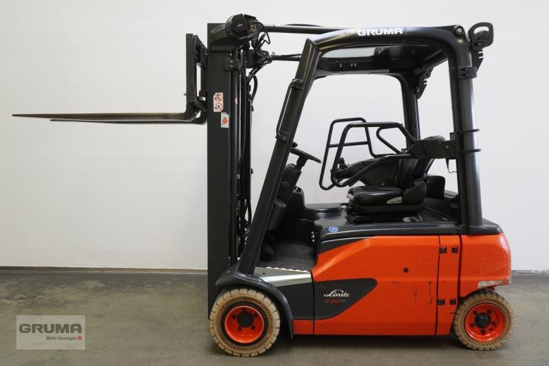 Gabelstapler des Typs Linde E 20 PL EVO 386-02, Gebrauchtmaschine in Friedberg-Derching (Bild 4)