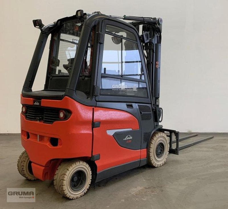 Gabelstapler des Typs Linde E 25/600 H 1252, Gebrauchtmaschine in Friedberg-Derching (Bild 2)