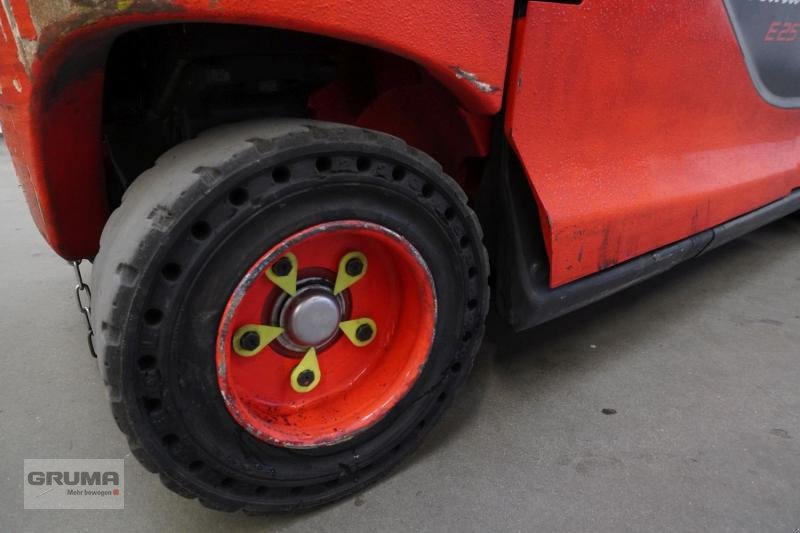 Gabelstapler des Typs Linde E 25/600 H 387, Gebrauchtmaschine in Friedberg-Derching (Bild 8)