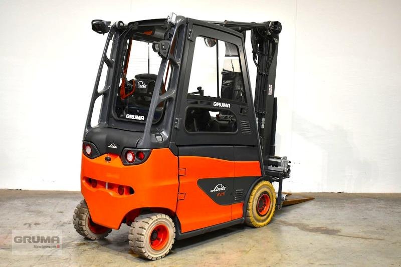 Gabelstapler del tipo Linde E 25/600 H 387, Gebrauchtmaschine In Friedberg-Derching (Immagine 2)
