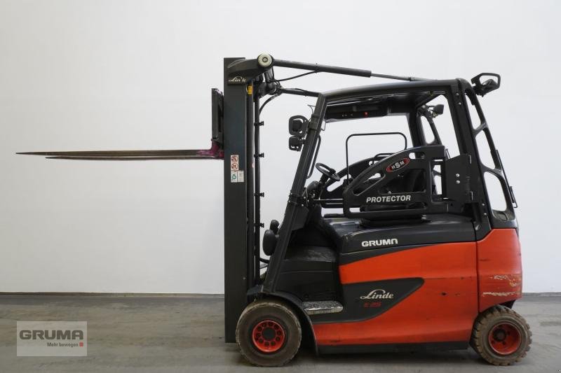 Gabelstapler типа Linde E 25/600 HL 387, Gebrauchtmaschine в Friedberg-Derching (Фотография 4)