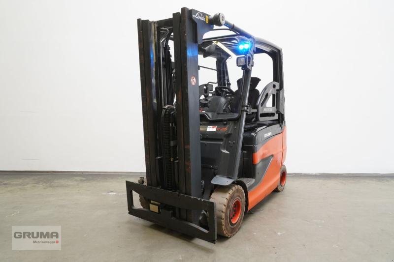 Gabelstapler des Typs Linde E 25/600 HL 387, Gebrauchtmaschine in Friedberg-Derching (Bild 1)