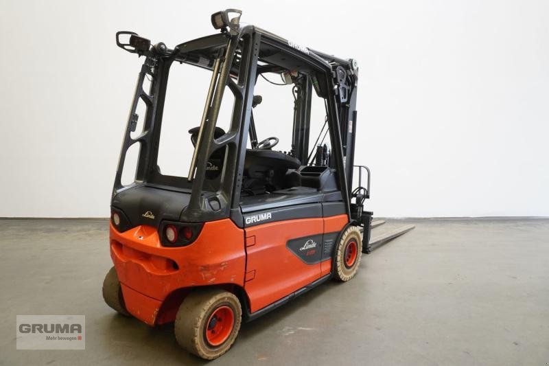 Gabelstapler des Typs Linde E 25 L 387, Gebrauchtmaschine in Friedberg-Derching (Bild 2)