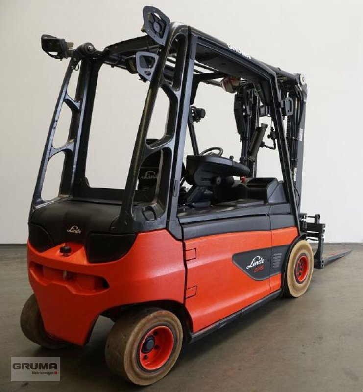 Gabelstapler typu Linde E 25 L 387, Gebrauchtmaschine v Friedberg-Derching (Obrázek 2)