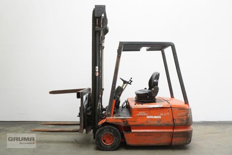 Gabelstapler типа Linde E 25 Z 325, Gebrauchtmaschine в Friedberg-Derching (Фотография 4)