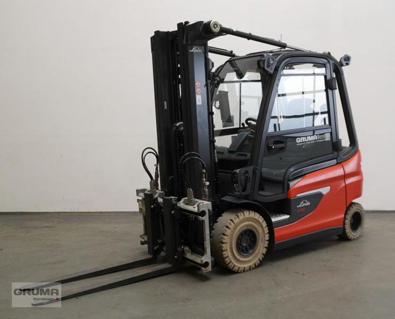 Gabelstapler des Typs Linde E 30 1252, Gebrauchtmaschine in Friedberg-Derching (Bild 1)