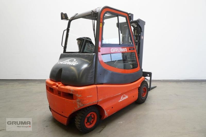 Gabelstapler типа Linde E 30 336-02, Gebrauchtmaschine в Friedberg-Derching (Фотография 2)