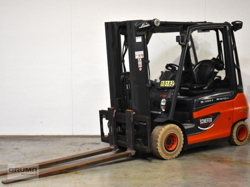 Gabelstapler des Typs Linde E 30 387, Gebrauchtmaschine in Friedberg-Derching (Bild 1)