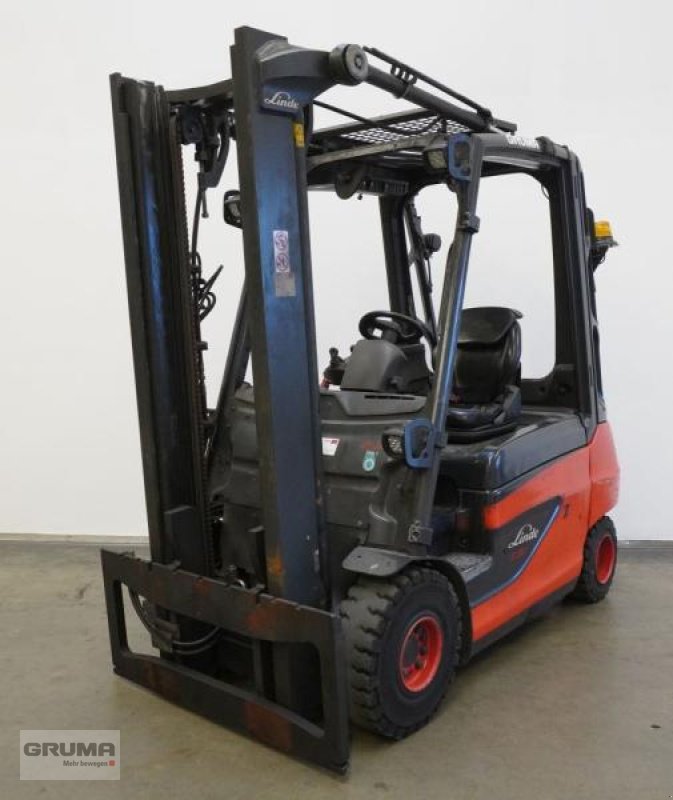 Gabelstapler от тип Linde E 30 387, Gebrauchtmaschine в Friedberg-Derching (Снимка 1)