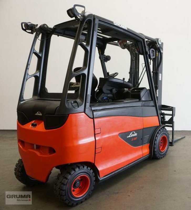 Gabelstapler des Typs Linde E 30/600 HL 387, Gebrauchtmaschine in Friedberg-Derching (Bild 2)