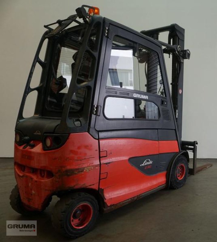 Gabelstapler des Typs Linde E 30/600 HL 387, Gebrauchtmaschine in Friedberg-Derching (Bild 2)