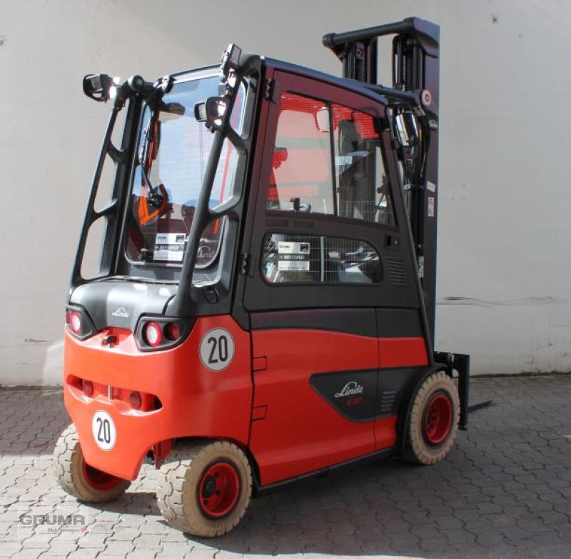 Gabelstapler типа Linde E 30/600 HL 387, Gebrauchtmaschine в Friedberg-Derching (Фотография 2)