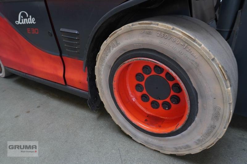 Gabelstapler typu Linde E 30/600 HL 387, Gebrauchtmaschine v Friedberg-Derching (Obrázek 9)