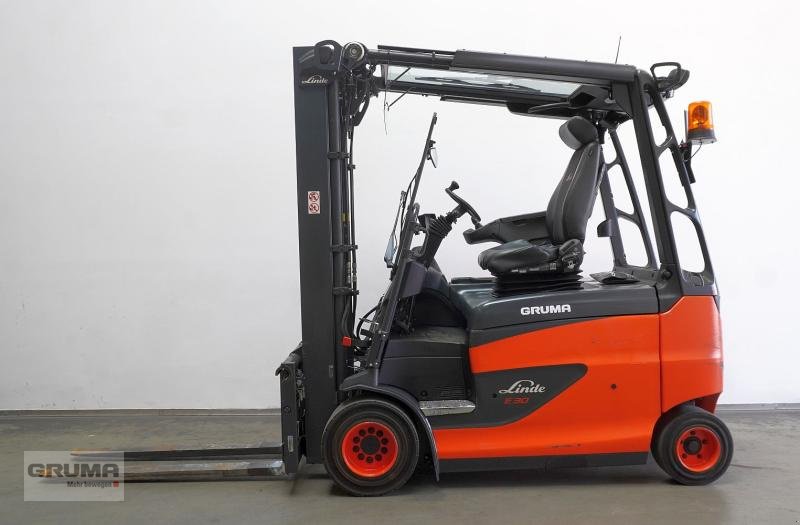 Gabelstapler des Typs Linde E 30/600 RHL 387, Gebrauchtmaschine in Friedberg-Derching (Bild 4)