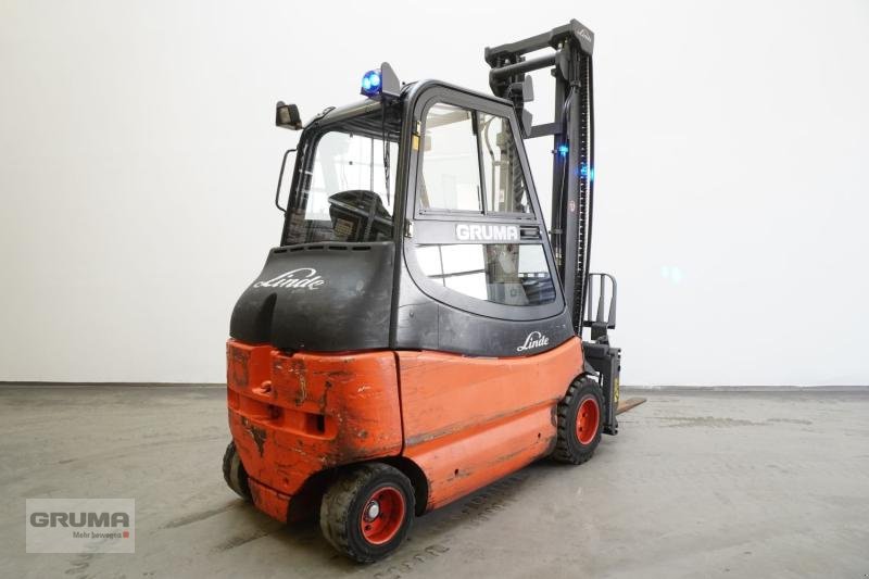 Gabelstapler typu Linde E 30/600 S 336-03, Gebrauchtmaschine v Friedberg-Derching (Obrázek 2)