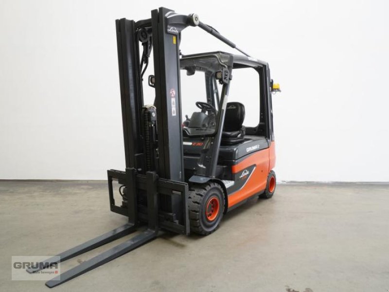 Gabelstapler des Typs Linde E 30 L 387, Gebrauchtmaschine in Friedberg-Derching (Bild 1)